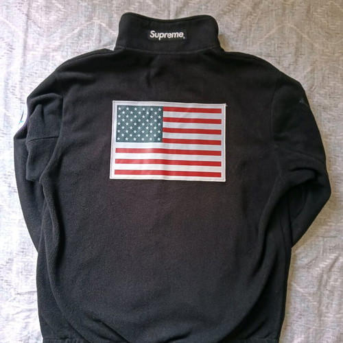 The North Face x Supreme Expedition jacket used, size M, black
