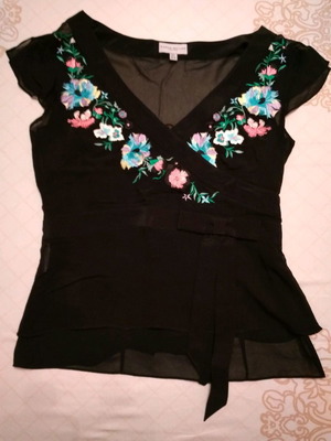 Vintage top Karen Millen size small μεταχειρισμένο, μαύρο με κέντημα