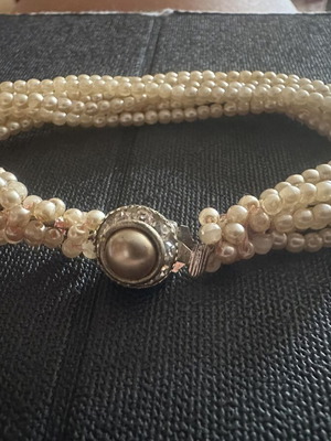 Vintage multi-strand pearl bracelet with cabochon clasp