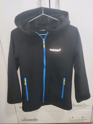 Bekkin softshell jacket for boys 11-12 years like new, black