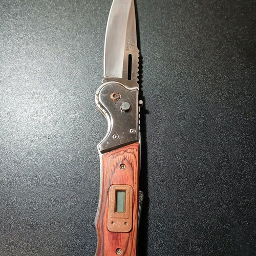 Folding Stiletto Knife used with wooden handle
