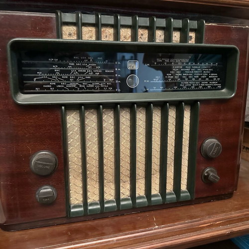 Markoni 7100 radio used, old antique, not working