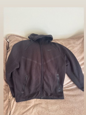 Nike jacket Large used, black