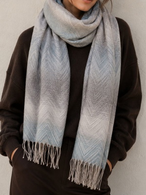 Scarf like new, white and turquoise