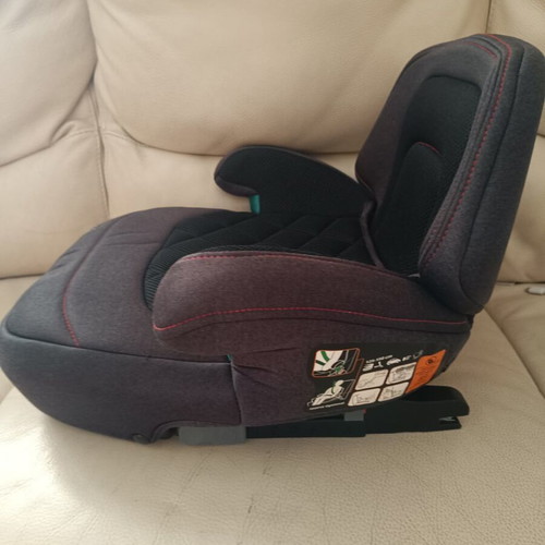 FreeON Isofix child car seat for ages 3.5 and up