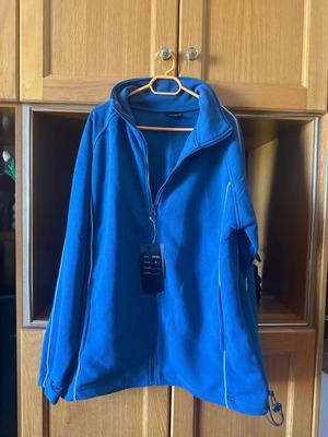 Unisex fleece jacket new, green blue mix, size M