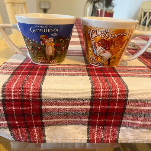 Cadbury’s collectible mugs used, set of 2 pieces