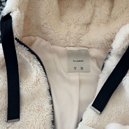 Fur jacket Pull & Bear like new, white, size S