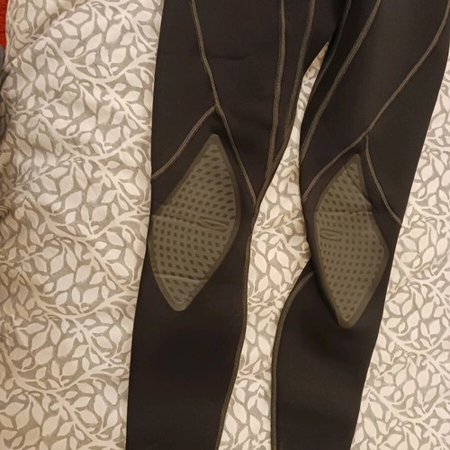Gul Response 3/2 wetsuit medium short like new for water sports