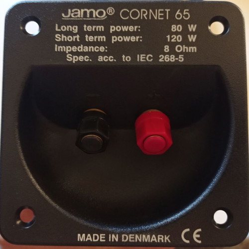 JAMO speakers used 2 woofers 8ohm, 1 tweeter 8ohm and crossover