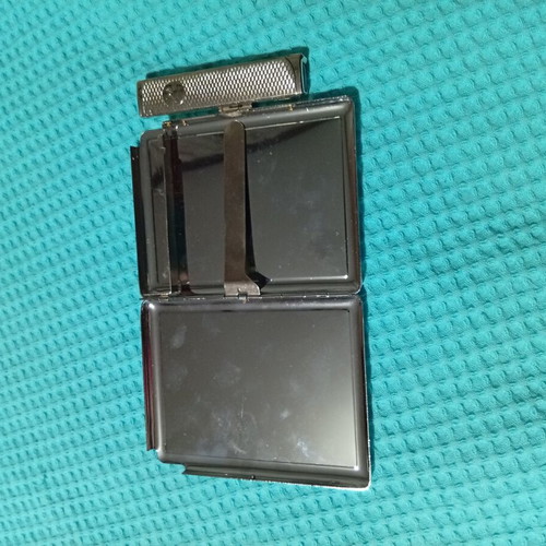 Metal cigarette case Australia 100$ like new with removable lighter