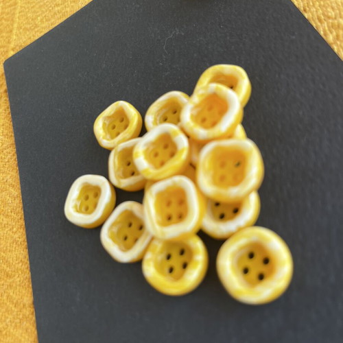 Vintage yellow and white buttons 14.5 mm, pack of 20
