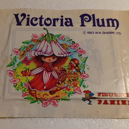 Victoria Plum sealed Panini sticker pack