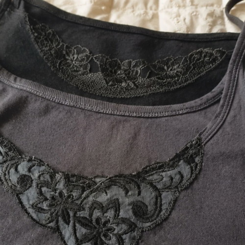 Cotton tank tops set of 2, like new, size L/XL, black