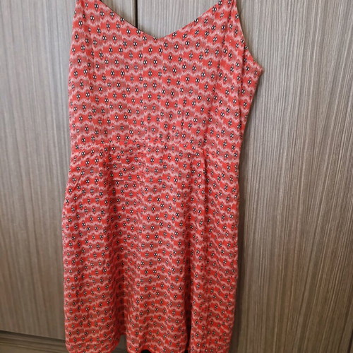 Φόρεμα Zara αφορετο, μέγεθος Medium, αμάνικο, κόκκινο με σχέδια