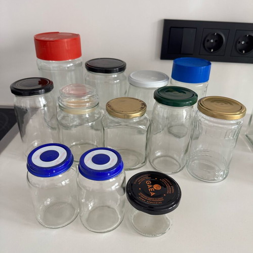 Vases and bottles used, set of 16 pieces
