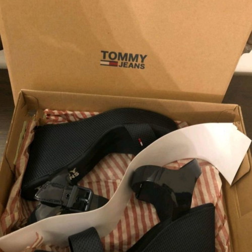 Tommy Hilfiger wedge sandals new, size 39, blue