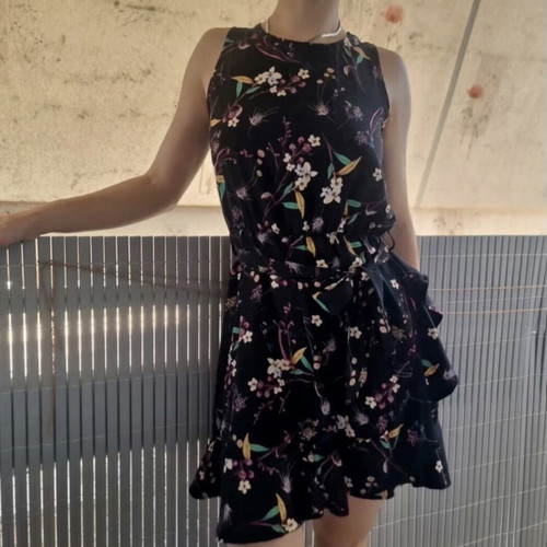 Floral mini dress with ruffles like new, Fly girl brand