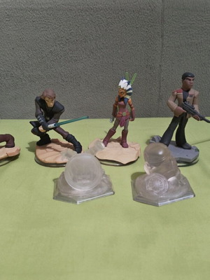 Disney Infinity Star Wars 7 figures like new with base