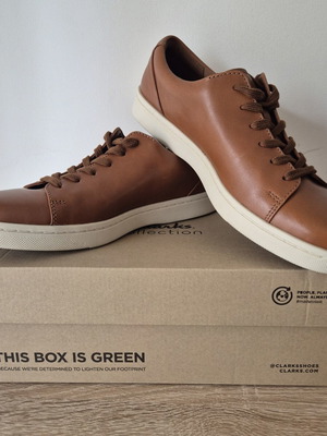 Clarks Kitna Lo sneakers new, brown, size 42