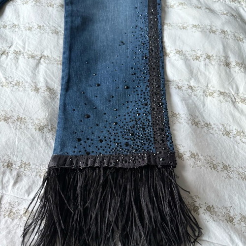 Liu Jo jeans like new with feathers and rhinestones, size S