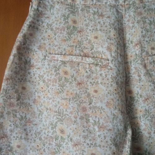 High-waist floral shorts &other stories size XS like new