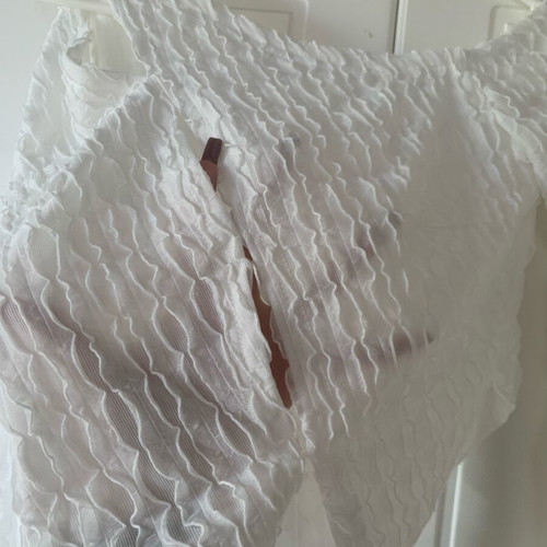 White off the shoulder top with ruffles and lace, size XS, new Shein