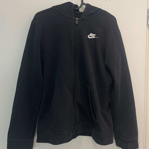 Nike black zip hoodie like new, size XL Junior / Small Adult