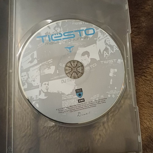 CDs like new, electronic genre