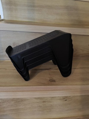 Shoe storage bases like new, set of 4 for organization
