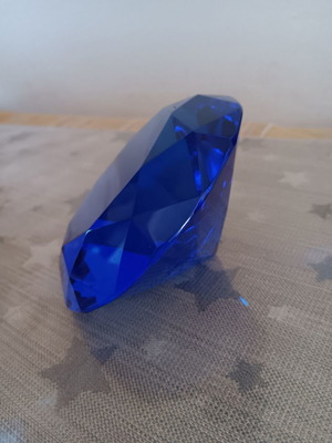 Decorative glass diamond like new