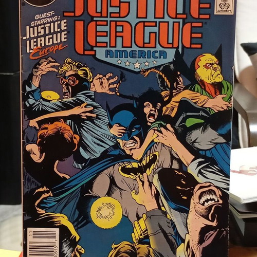 Justice League America #32 used comic in English