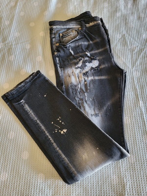 Dsquared2 Jeans new