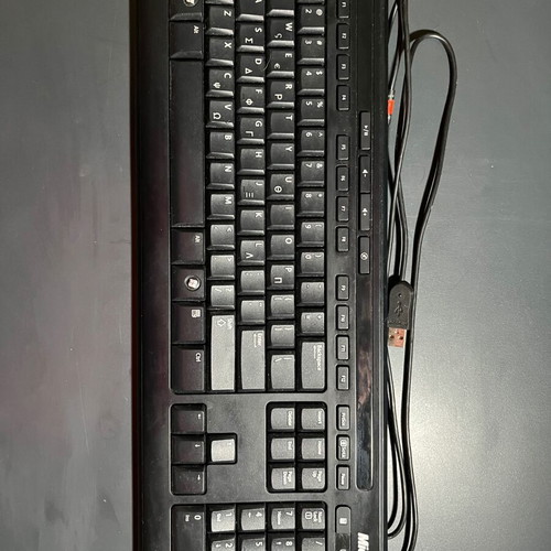 Microsoft wired keyboard used, model 600