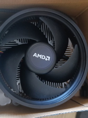 AMD Ryzen CPU cooler used, excellent condition