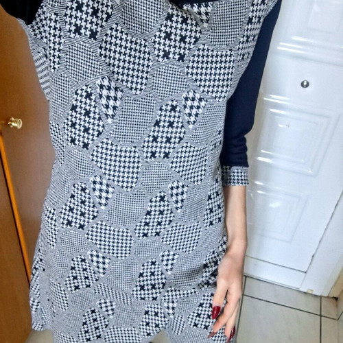 Pied-de-poule dress like new, black and gray