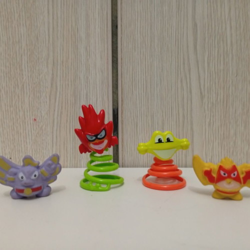 Kinder Surprise Joy funny alien monster figures set used