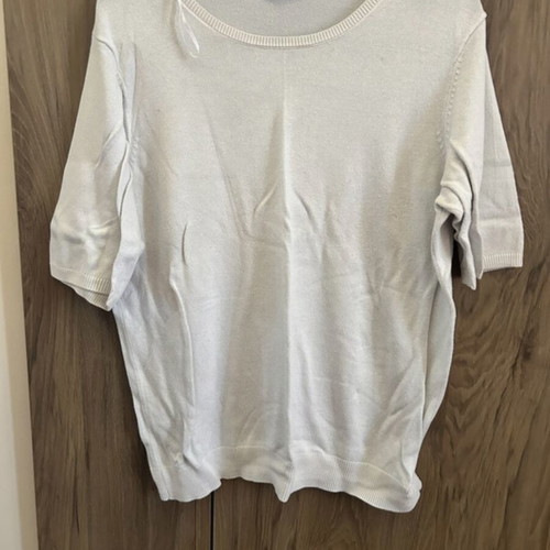 H&M Blouses Medium with 3/4 Sleeve Like New, White and Pink