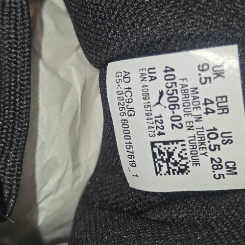 Puma Anzarun Lite running shoes new, size 44, black and white
