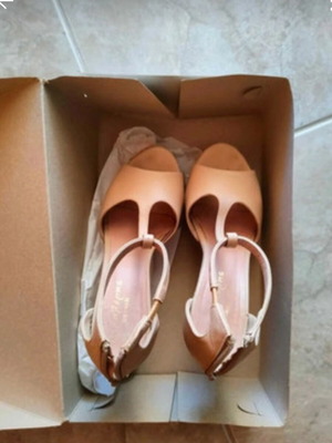 Handmade bridal sandals size 36 like new, beige