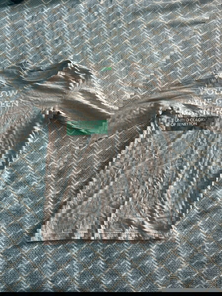 Benetton t shirt 3€