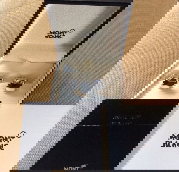 Montblanc маншетни копчета от оникс и стомана. Непоносими в оригиналната опаковка.