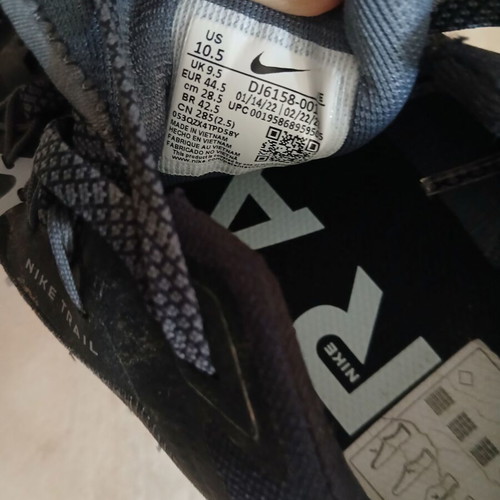 Nike React Trail shoes like new, size 44.5, athletic