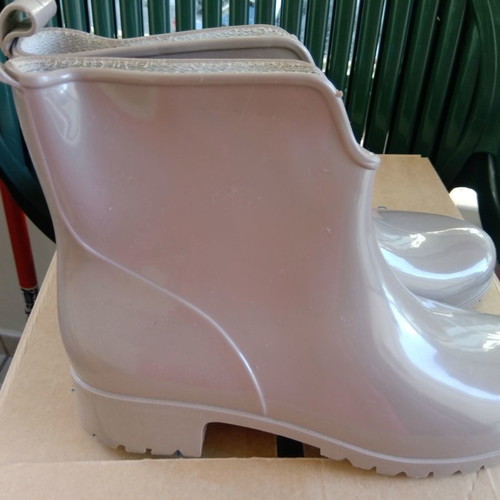 Ecru galotses boots used, size 39, ankle rain boots