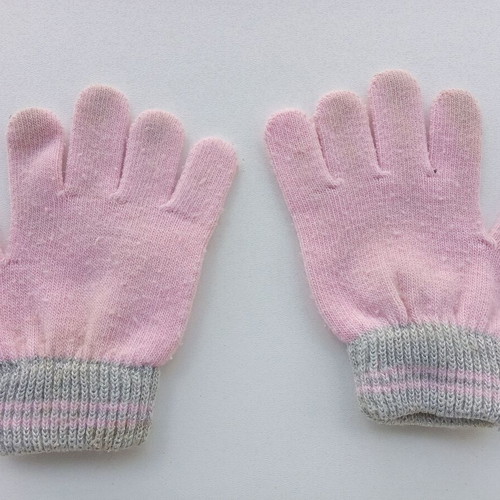 Disney children's gloves used, pink and gray, knitted