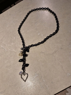Romantic Edgy Necklace like new with heart charm in black