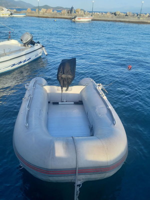 Fourwind inflatable boat 2.70 used with aluminum floor