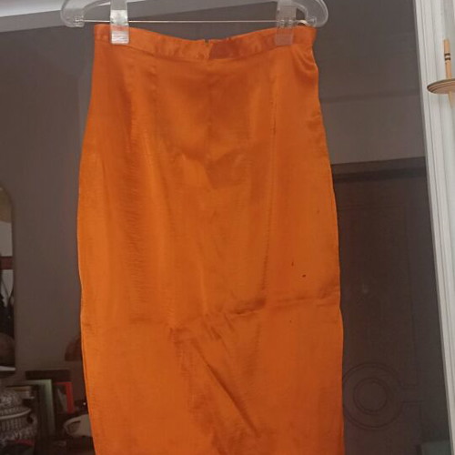 Satin skirt orange small like new