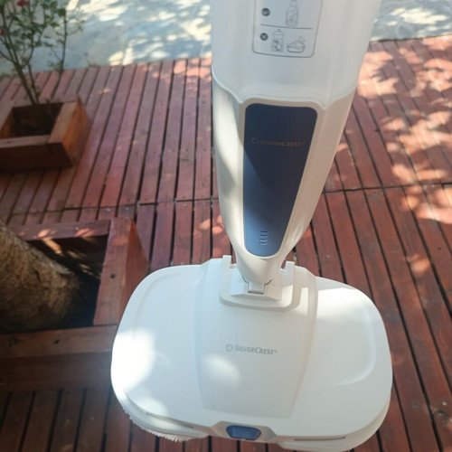 Electric steam mop new with microfiber pads