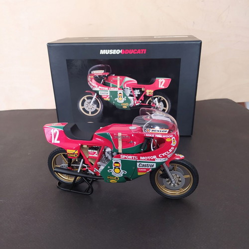 Minichamps Ducati 900 Race IOM TT 1:12 scale model like new